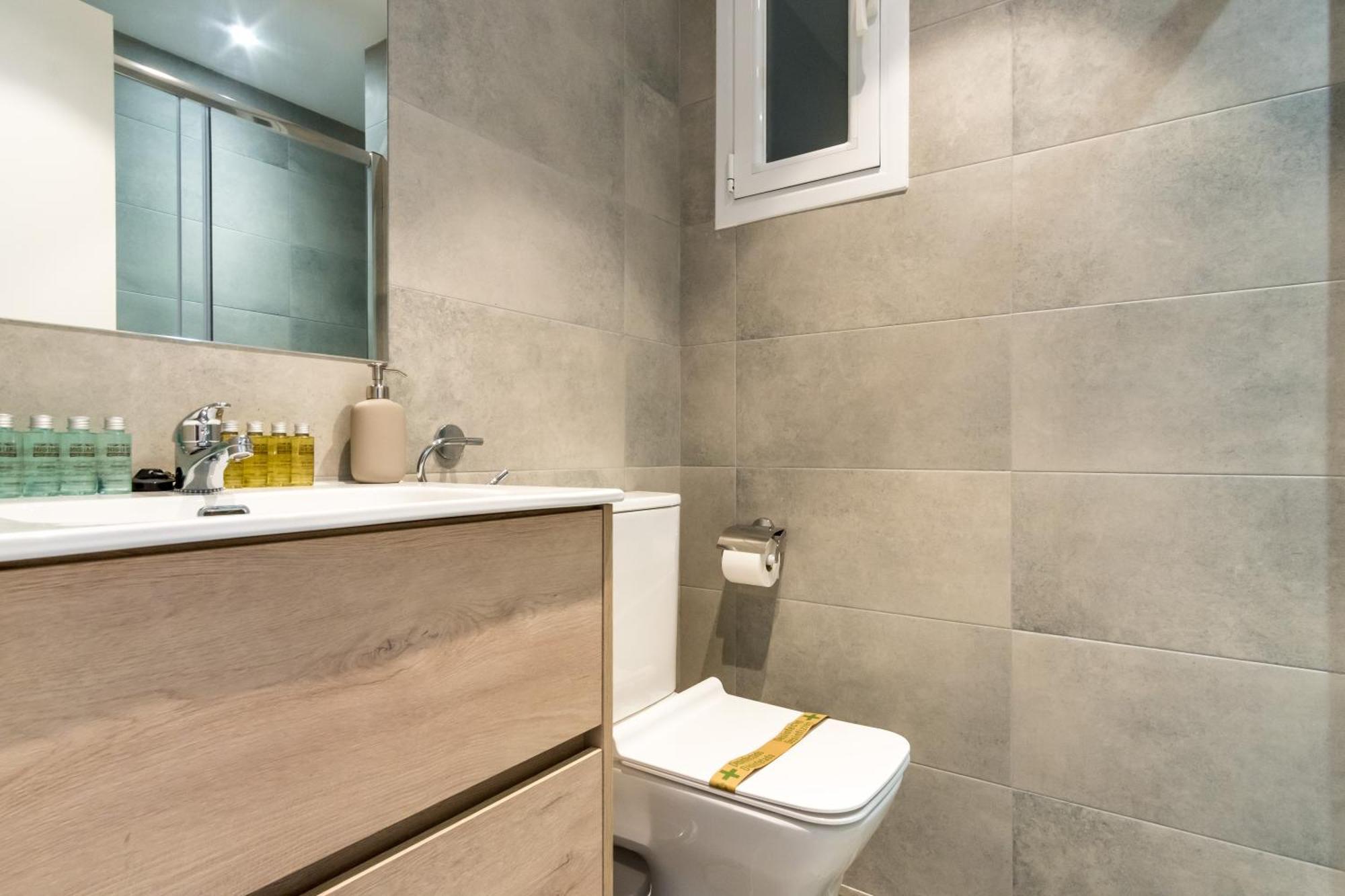 Bright Modern - 2Bedrooms 1Bathroom - Delicias Madrid Exteriér fotografie